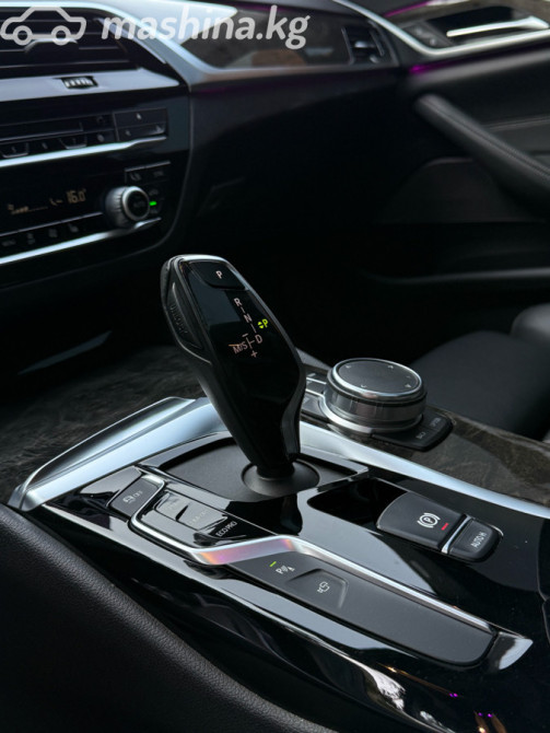 BMW 5 серии VII (G30/G31) 540i 3.0, 2018 Бишкек - изображение 9