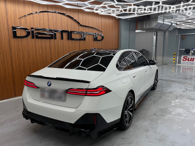 BMW 5 серии VIII (G60/G61/G68) 530i xDrive 2.0, 2024 Бишкек - сүрөт 4