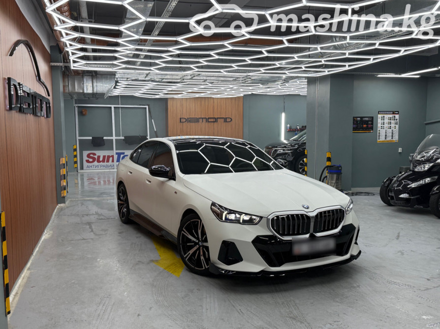 BMW 5 серии VIII (G60/G61/G68) 530i xDrive 2.0, 2024 Бишкек - изображение 1