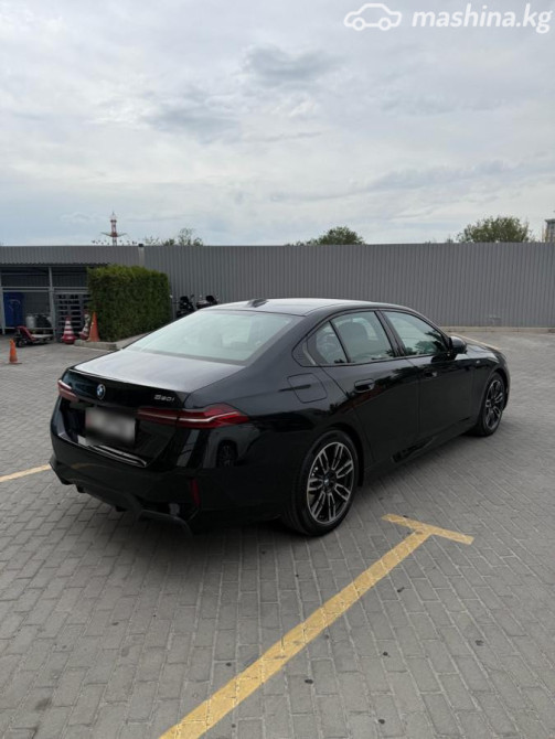 BMW 5 серии VIII (G60/G61/G68) 520i 2.0, 2024 Бишкек - изображение 5