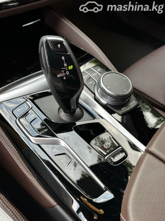 BMW 5 серии VII (G30/G31) Рестайлинг 530i 2.0, 2021 Бишкек - изображение 8