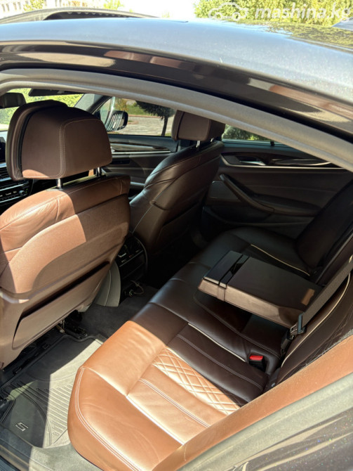 BMW 5 серии VII (G30/G31) 540i 3.0, 2017 Бишкек - изображение 6