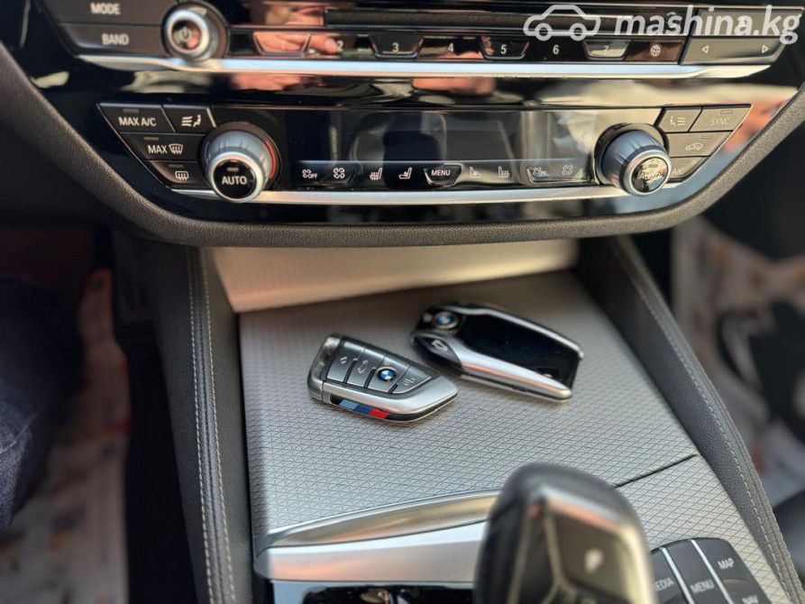 BMW 5 серии VII (G30/G31) 530d 3.0, 2017 Бишкек - изображение 12