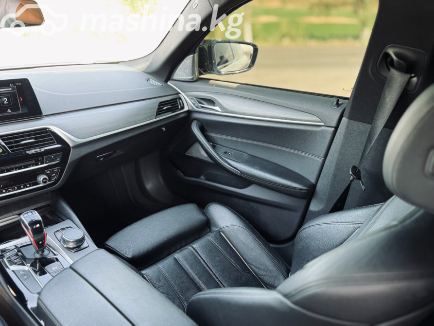 BMW 5 серии VII (G30/G31) 540i xDrive 3.0, 2018 Бишкек - изображение 22