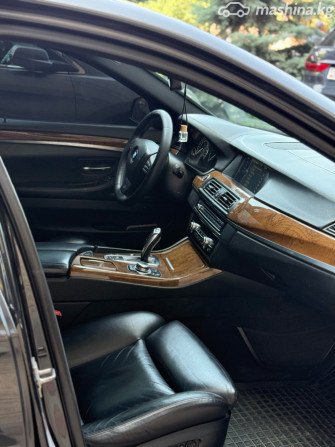 BMW 5 серии VI (F10/F11/F07) 550i xDrive 4.4, 2011 Бишкек - изображение 7