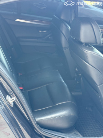 BMW 5 серии VI (F10/F11/F07) 550i xDrive 4.4, 2011 Бишкек - изображение 8