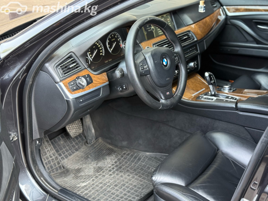 BMW 5 серии VI (F10/F11/F07) 550i xDrive 4.4, 2011 Бишкек - сүрөт 12