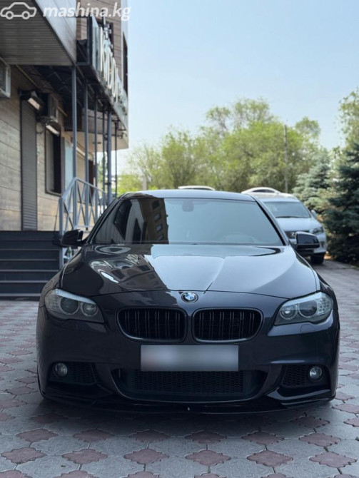 BMW 5 серии VI (F10/F11/F07) 550i xDrive 4.4, 2011 Бишкек - сүрөт 1