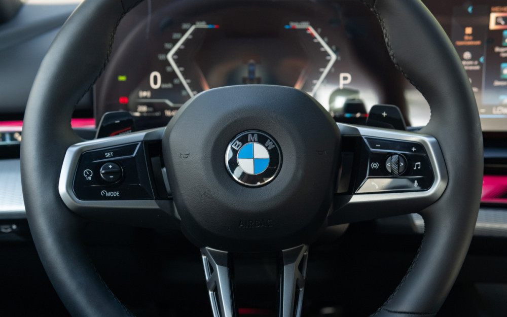 BMW 5 серии VIII (G60/G61/G68) 520i 2.0, 2024 Bishkek - photo 3