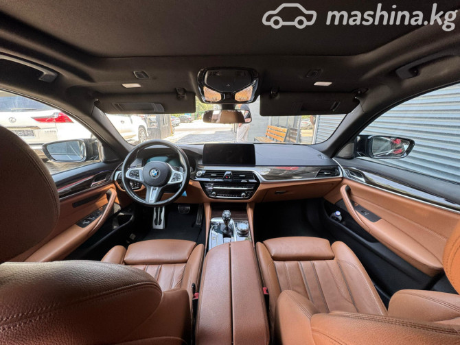 BMW 5 серии VII (G30/G31) Рестайлинг 540i 3.0, 2020 Бишкек - изображение 7