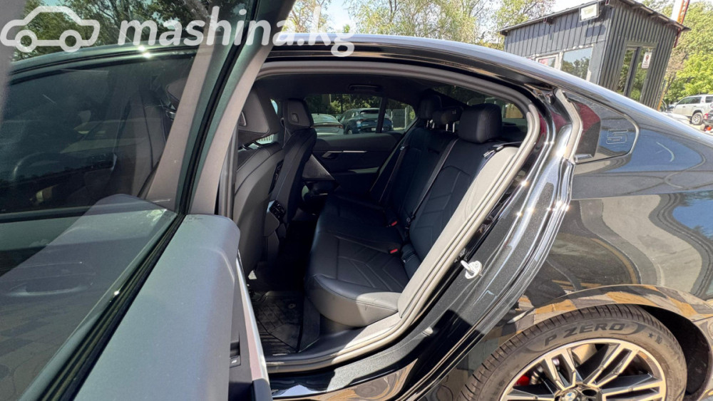 BMW 5 серии VIII (G60/G61/G68) 530i 2.0, 2024 Bishkek - photo 8