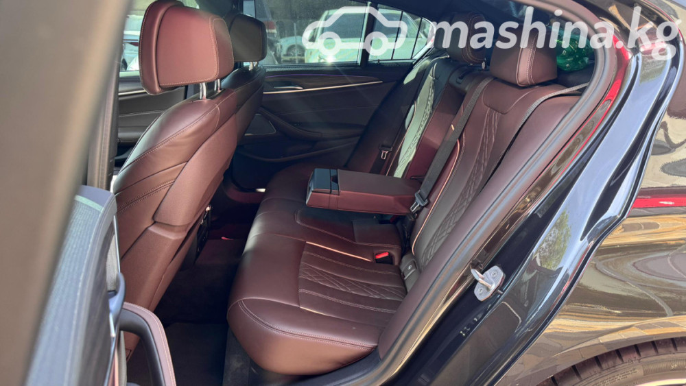 BMW 5 серии VII (G30/G31) Рестайлинг 540i 3.0, 2021 Bishkek - photo 3