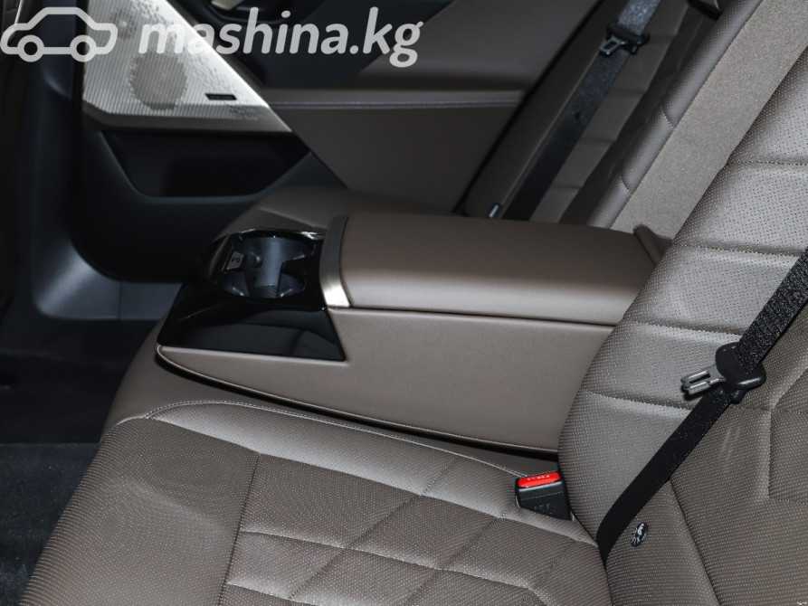 BMW 5 серии VIII (G60/G61/G68) 530i xDrive 2.0, 2025 Bishkek - photo 5