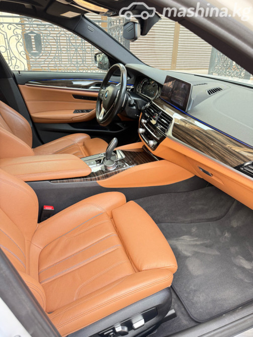 BMW 5 серии VII (G30/G31) 540i xDrive 3.0, 2019 Бишкек - сүрөт 8
