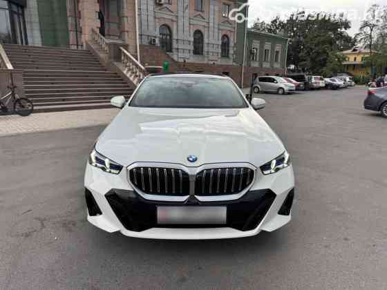 BMW 5 серии VIII (G60/G61/G68) 530i xDrive 2.0, 2023 Бишкек