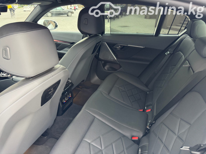 BMW 5 серии VIII (G60/G61/G68) 530i xDrive 2.0, 2023 Бишкек - изображение 8