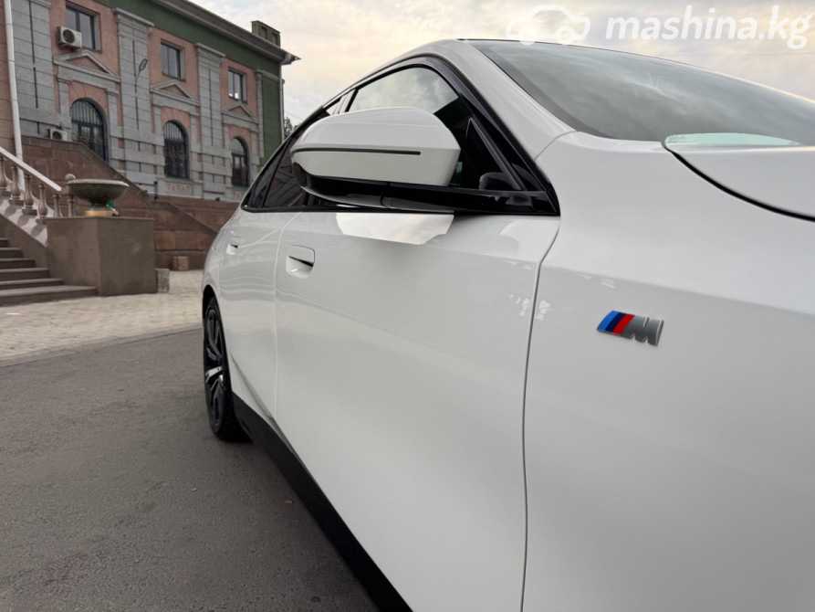 BMW 5 серии VIII (G60/G61/G68) 530i xDrive 2.0, 2023 Бишкек - сүрөт 9