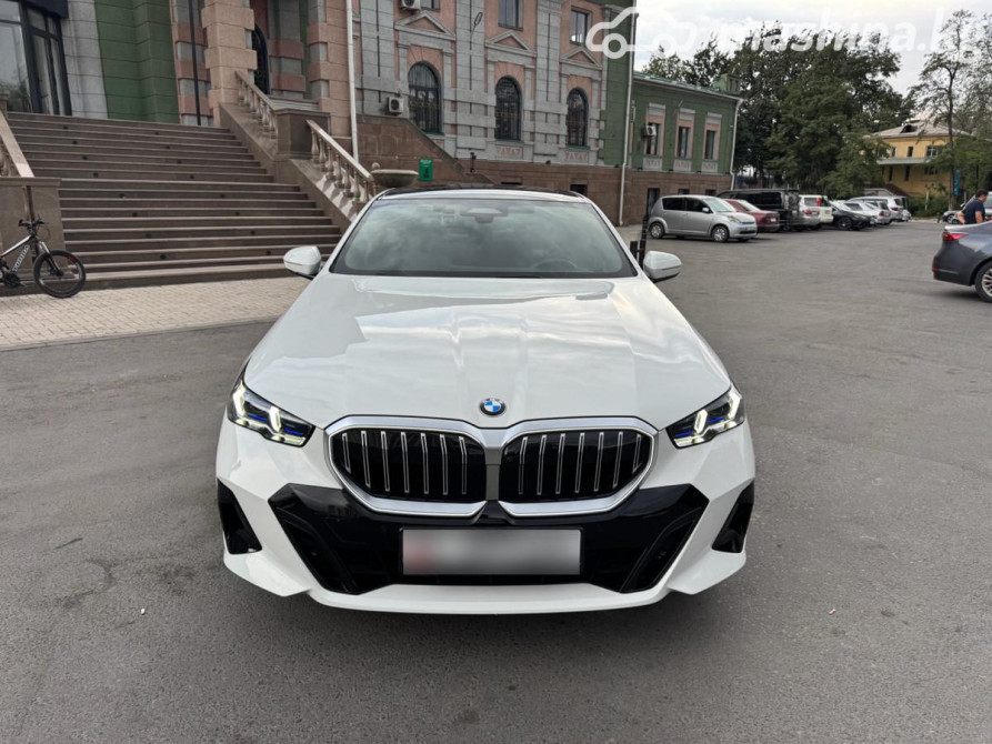 BMW 5 серии VIII (G60/G61/G68) 530i xDrive 2.0, 2023 Бишкек - сүрөт 2