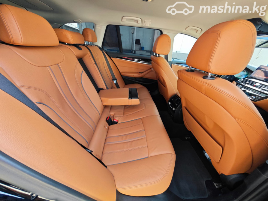 BMW 5 серии VII (G30/G31) Рестайлинг 520i 2.0, 2022 Бишкек - сүрөт 8