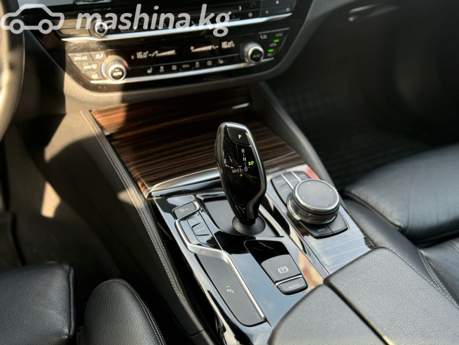 BMW 5 серии VII (G30/G31) 540i 3.0, 2018 Бишкек - изображение 9