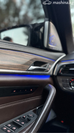 BMW 5 серии VII (G30/G31) M550i xDrive 4.4, 2018 Bishkek - photo 10