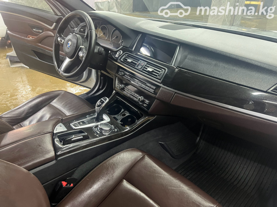 BMW 5 серии VI (F10/F11/F07) Рестайлинг 535Li 3.0, 2016 Бишкек - сүрөт 4