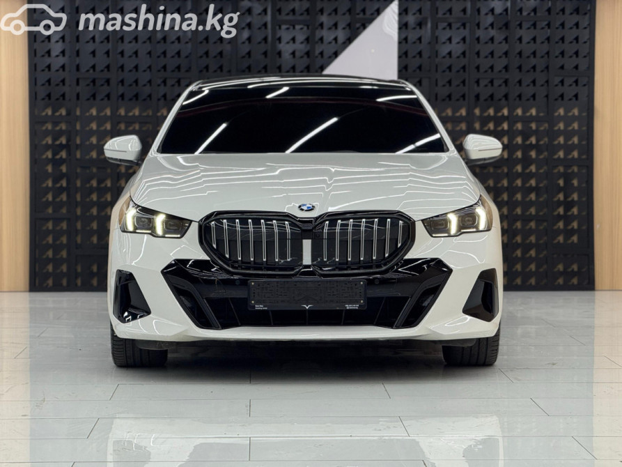 BMW 5 серии VIII (G60/G61/G68) 530i xDrive 2.0, 2023 Бишкек - сүрөт 3