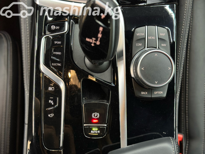 BMW 5 серии VII (G30/G31) Рестайлинг 530e 2.0, 2022 Бишкек - изображение 14