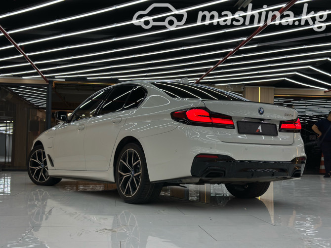 BMW 5 серии VII (G30/G31) Рестайлинг 530e 2.0, 2022 Бишкек - изображение 7