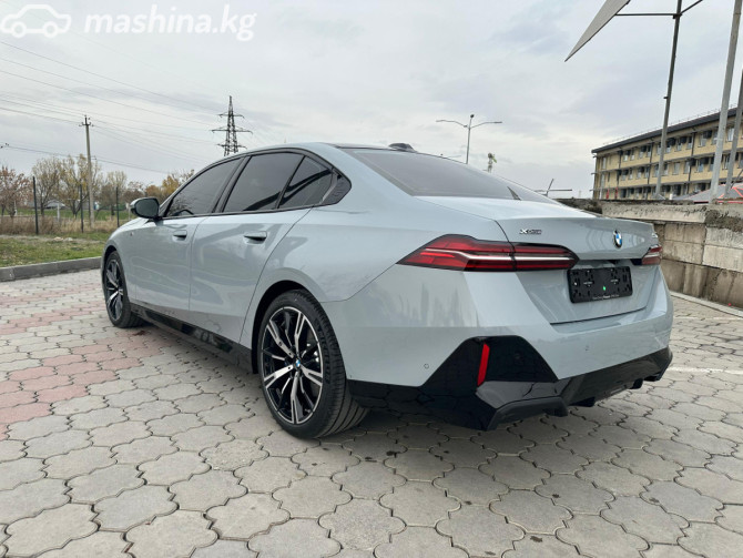 BMW 5 серии VIII (G60/G61/G68) 530i xDrive 2.0, 2024 Бишкек - сүрөт 5