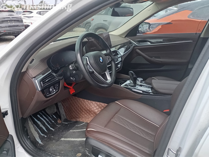 BMW 5 серии VII (G30/G31) Рестайлинг 530i 2.0, 2022 Бишкек - изображение 7