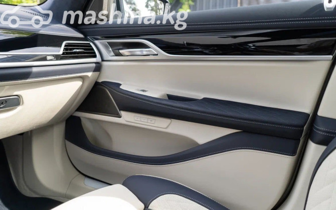 BMW 7 серии VI (G11/G12) Рестайлинг 750i xDrive 4.4, 2021 Бишкек - изображение 7