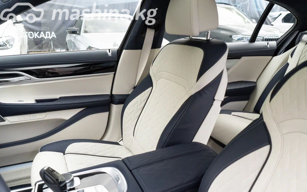BMW 7 серии VI (G11/G12) Рестайлинг 750i xDrive 4.4, 2021 Бишкек - сүрөт 5