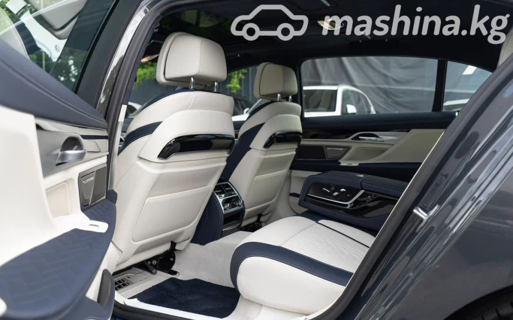BMW 7 серии VI (G11/G12) Рестайлинг 750i xDrive 4.4, 2021 Бишкек - сүрөт 10