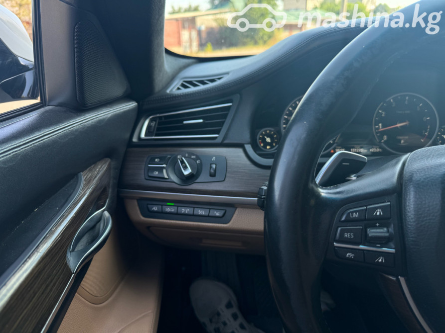 BMW 7 серии V (F01/F02/F04) 750i 4.4, 2010 Bishkek - photo 10