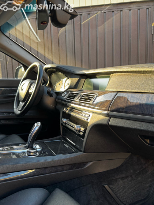 BMW 7 серии V (F01/F02/F04) 750Li 4.4, 2008 Bishkek - photo 3