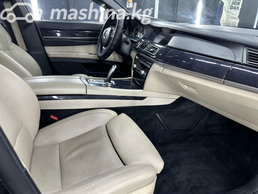 BMW 7 серии V (F01/F02/F04) 740Li 3.0, 2010 Bishkek - photo 4