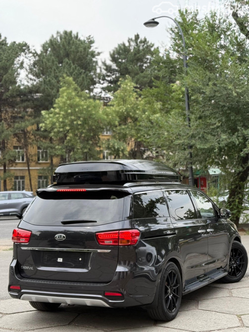 Kia Carnival III 2.2, 2018 Бишкек - изображение 4