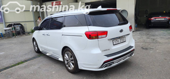 Kia Carnival III 2.2, 2017 Бишкек - изображение 12