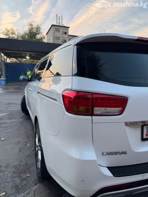 Kia Carnival III 2.2, 2017 Bishkek - photo 4