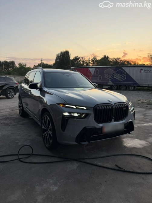 BMW X7 I (G07) Рестайлинг M60i 4.4, 2023 Бишкек - сүрөт 4