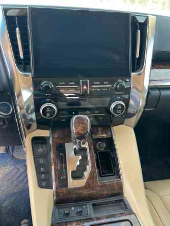 Toyota Alphard III Рестайлинг 2.5, 2022 Bishkek