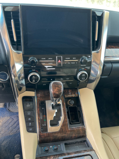 Toyota Alphard III Рестайлинг 2.5, 2022 Бишкек - сүрөт 4