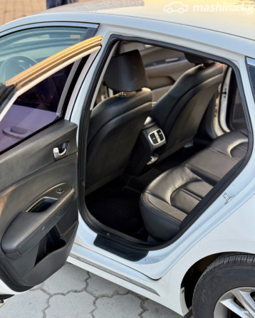 Kia K5 II Седан 2.0, 2019 Bishkek - photo 10