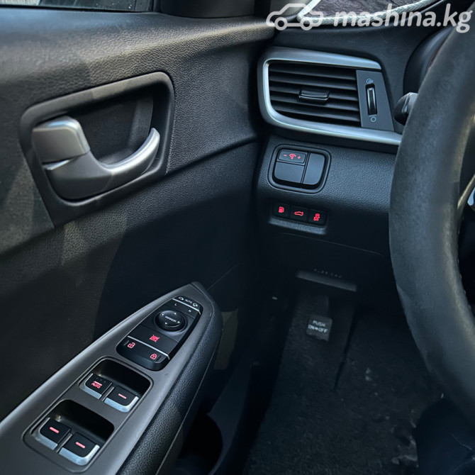 Kia K5 II Седан 2.0, 2018 Бишкек - сүрөт 8