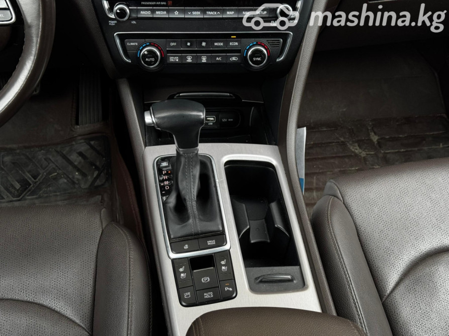 Kia K5 II Седан 2.0, 2018 Bishkek - photo 4