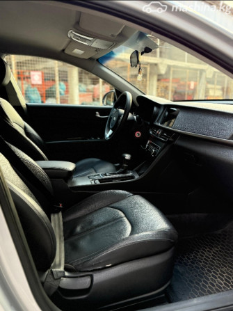 Kia K5 II Седан 2.0, 2017 Бишкек - сүрөт 1