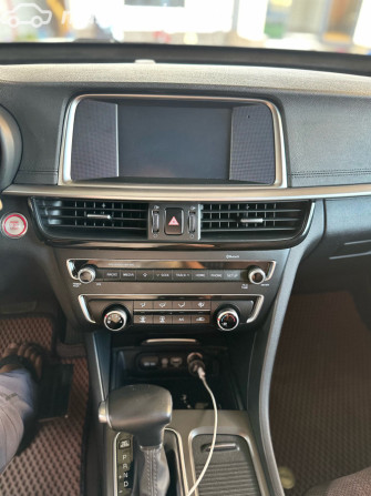 Kia K5 II Седан 2.0, 2019 Бишкек - сүрөт 8