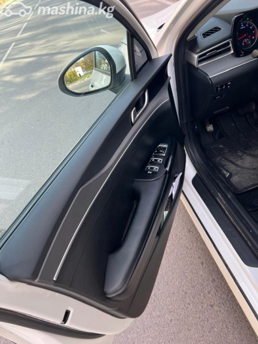 Kia K5 III Седан LPi 2.0, 2020 Бишкек - сүрөт 5