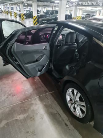 Kia K5 I Седан 2.0, 2011 Бишкек - изображение 8